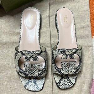 GUCCI AVANA SANDAL - leather python calf print